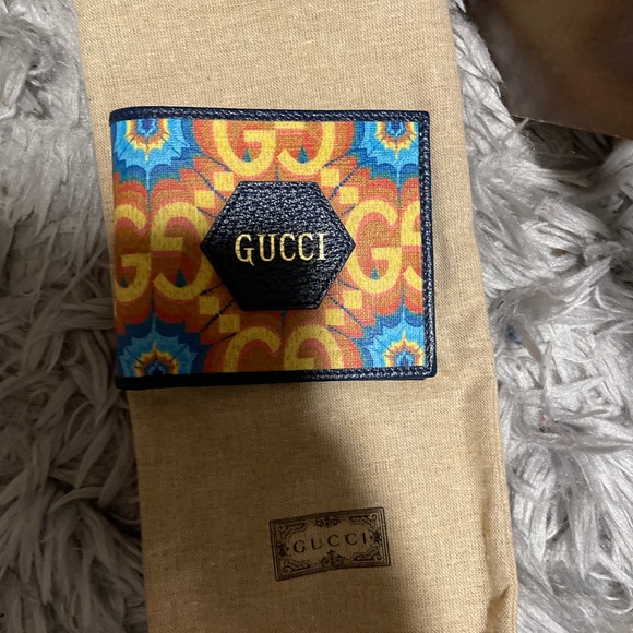 Gucci Centennial Bi Fold Wallet - Picture 4 of 6